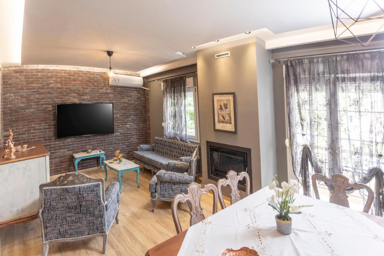 Joene Vintage Apartment Tesalonika Bagian luar foto