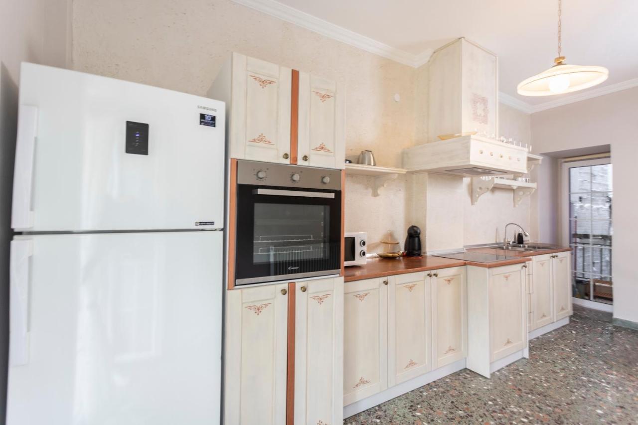 Joene Vintage Apartment Tesalonika Bagian luar foto